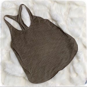 Lululemon tank